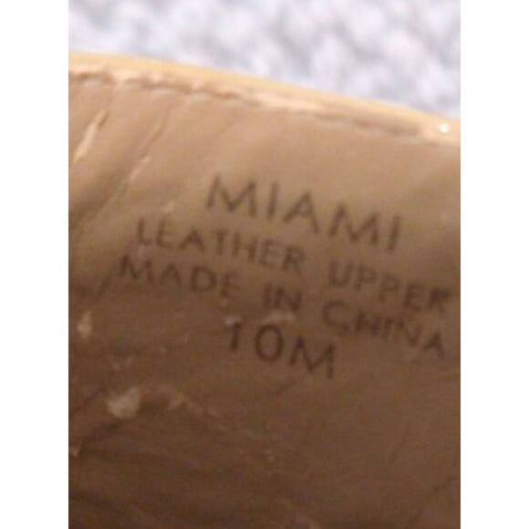 Tahari Miami chunky block heeled yellow size 10 clogs - Picture 9 of 9